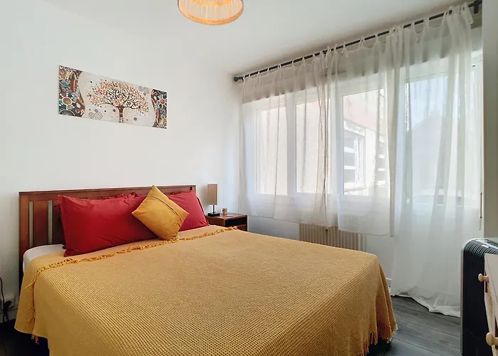 Maison Du Bonheur 2 A Troyes Logement Entier Avec Parking