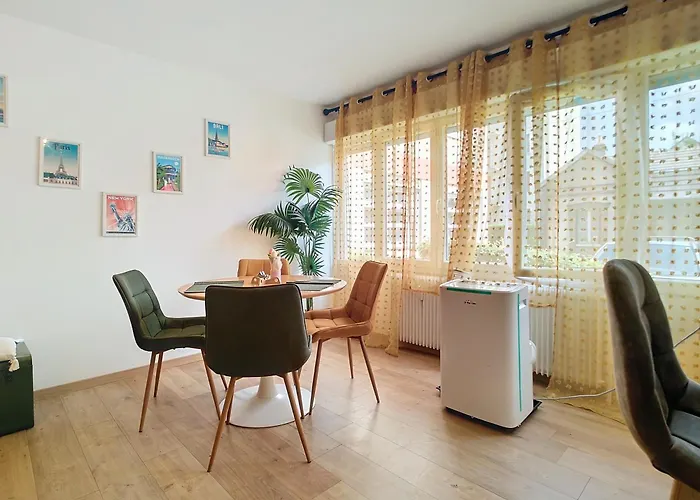 Maison Du Bonheur 2 A Troyes Logement Entier Avec Parking