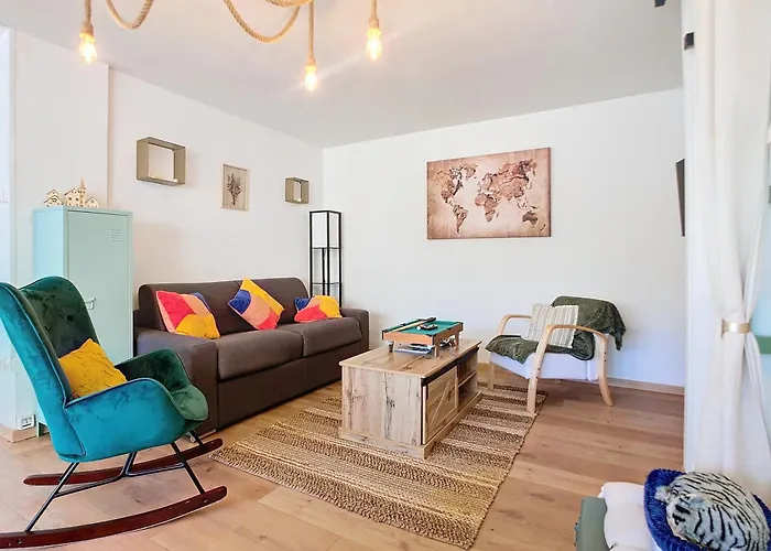 Maison Du Bonheur 2 A Troyes Logement Entier Avec Parking