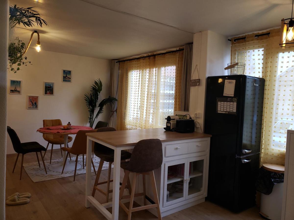 Apartment Maison Du Bonheur 2 A Entier Avec Parking Troyes